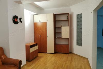 Apartament cu 2 camere decomandat în Nicolina - 1