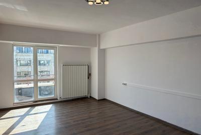 Apartament cu 2 camere decomandat în Națiunile Unite - 2