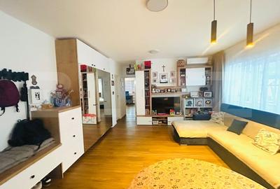 Apartament cu 3 camere, 2 bai, intermediar, zona Cetatii Apartament cu 3 camere, 2 bai, intermediar, zona Cetatii - 2