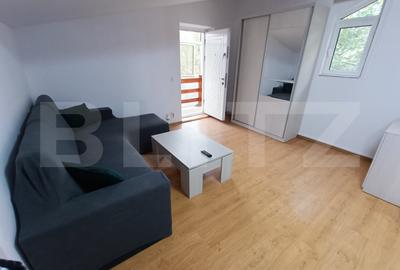 Apartament la casa 3 camere - Zona Nicolina - 1
