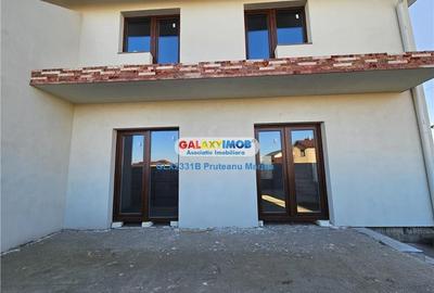 Casă individuală cu 4 camere cu Canalizare în Central - 7