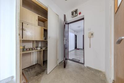 Vând Apt 3 cam Et 8/10 Bucur Obor Liber, Bl. Reabilitat, La Alb + Parchet si AC. - 18