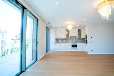 Exquisite living | Brand new luxury apartment for rent in most exclusive area - 12