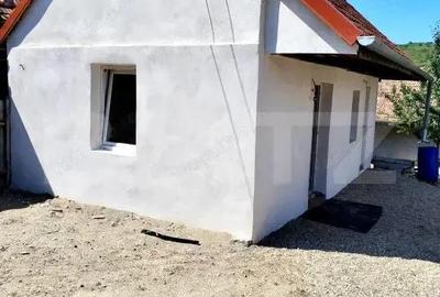 Casa de vanzare in Aiud 2 camere, semifinisata, cu poten?ial de extindere - 2