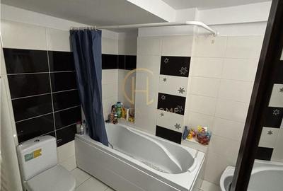 Apartament cu 3 camere în Cug - 3
