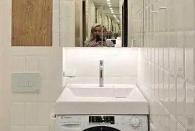 Garsonieră decomandată în Titan