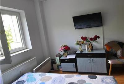 Apartament cu 2 camere semidecomandat, mobilat în Sebastian - 1