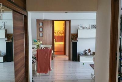 Apartament 3 camere semidecomandat - Calea Vitan - 2