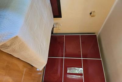 Apartament cu 3 camere semidecomandat în Central - 3