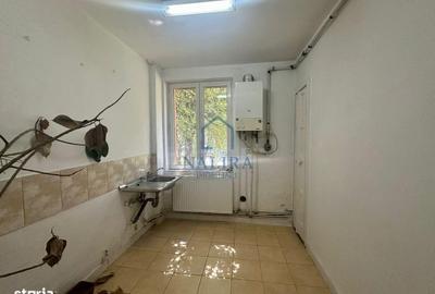 Spațiu comercial, de 47 mp, în Central - 10