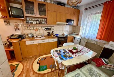 Apartament cu 2 camere decomandat în Petros - 3