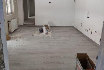 Casă cu 4 camere cu Teren 135 Mp în Central - 3