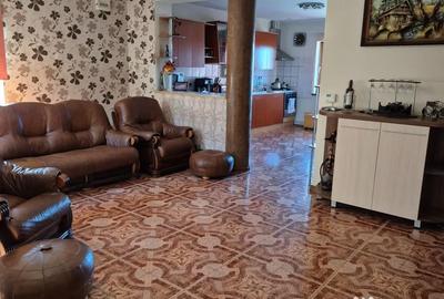 Casă cu 2 camere în Central - 1