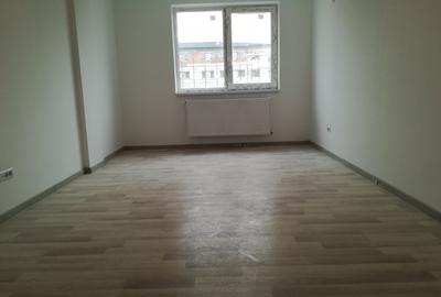 Apartament cu 2 camere decomandat în Cug
