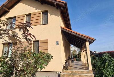 Casă cu 5 camere în Central - 8