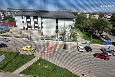 Apartament cu 2 camere decomandat, mobilat în Micro 4 - 9