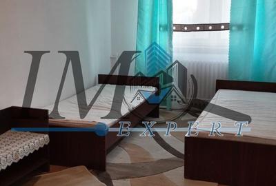 Apartament cu 3 camere decomandat în Cetate