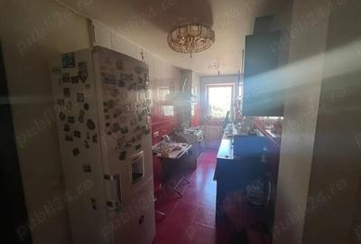 Apartament cu 4 camere semidecomandat în Calea Călărașilor - 3