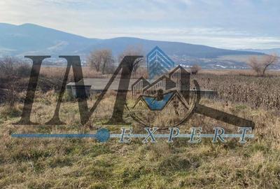Teren de 1350 mp, în Micești