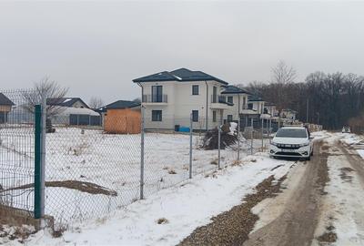 Teren Construcții intravilan de 800 mp, în Valea Ursului - 4