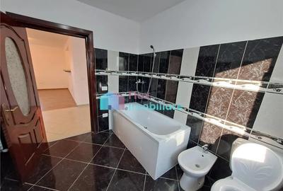 Casă cu 6 camere cu Teren 759 Mp în Liteni (Moara)