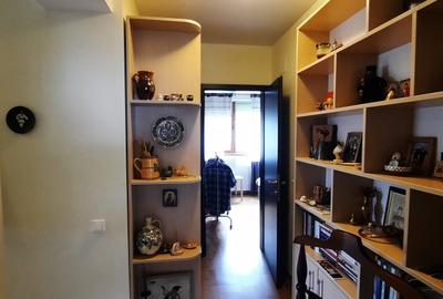 De vanzare in Sinaia apartament 3 camere in vila zona Platoul Izvor - 10