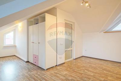 Casă cu 5 camere cu Teren 530 Mp în Central - 40