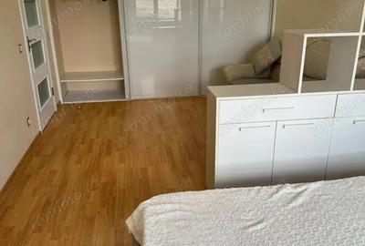 Garsonieră în P-ța Universității - 3