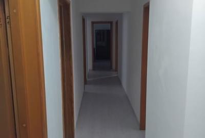Spațiu comercial, de 75 mp, în Centrul Civic - 10