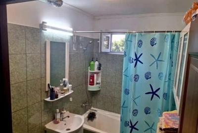 Apartament cu 2 camere decomandat în Solidarității