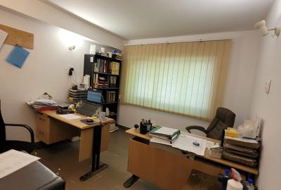 Apartament cu 3 camere decomandat în Sud - 10