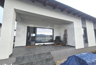 Casă cu 3 camere cu Teren 500 Mp în Central - 3