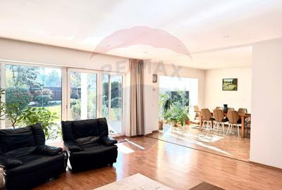 Casă cu 5 camere cu Teren 800 Mp în Ferme