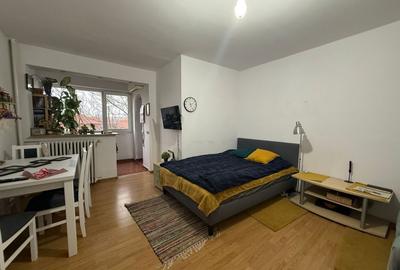 Garsonieră, mobilată în Titan - 1