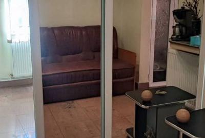 Spațiu comercial, de 48 mp, în Central - 4