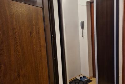 Iancului, Obor chiar langa metroul Iancului, langa Liceul Hasdeu - 3