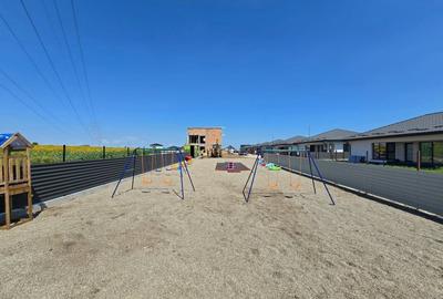 CARTIER PRIVAT, CASA 4 CAMERE, 2 BAI, MIROSLAVA , PLACA DE BETON PESTE ETAJ - 15