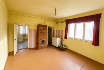Casă cu 11 camere cu Teren 371 Mp în Est - 14