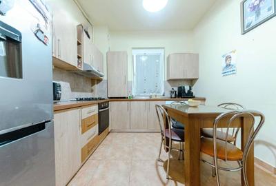 Apartament cu 4 camere decomandat în UTA - 1