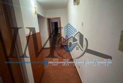 Apartament cu 3 camere, mobilat în Cetate - 4