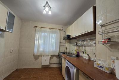 Apartament 3 camere, Nord Complexul Mare, etaj 1 - 15