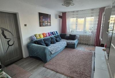Apartament cu 3 camere semidecomandat, mobilat în Podu Roș - 2