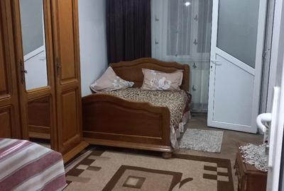 Apartament cu 2 camere decomandat în Craiovei - 3
