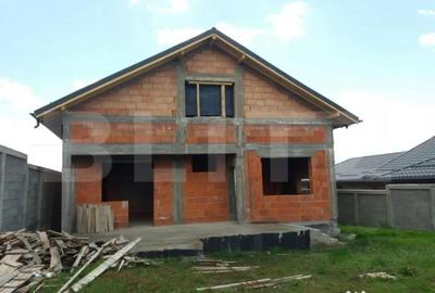 Casă cu 5 camere cu Teren 766 Mp în Central - 9