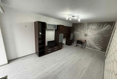 Apartament cu 3 camere decomandat în Central - 2