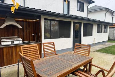 Casa vila P+1+pod , 3 dormitoare, Centru Sabareni ,12 km Bucuresti - 10