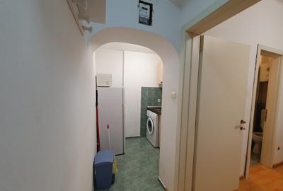 Universitate Universitate - 9