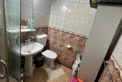 Apartament cu 4 camere semidecomandat în Sălaj