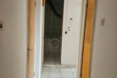 Apartament cu 3 camere decomandat în Berceni - 3