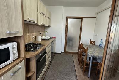 Apartament cu 2 camere decomandat în Școlilor - 1